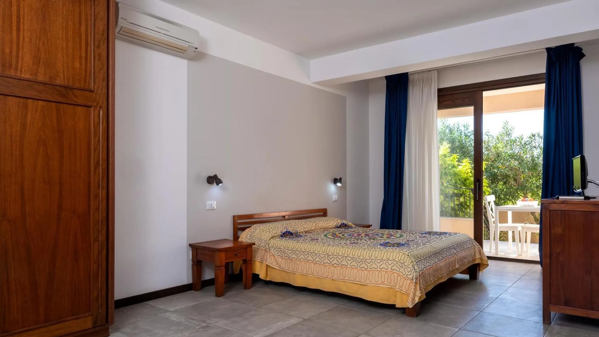 Hotel Moresco Resort LMP